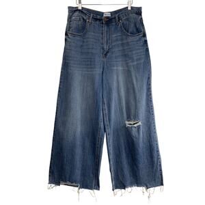 Frayed Jeans Size 32 High Rise Skater Crop Blue Frayed Hem Hole Stretch Wide Leg